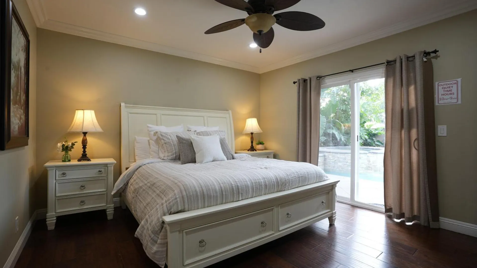Destination #05 Villa Anaheim United States
